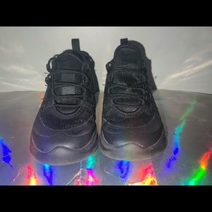 Boys Black Nike Air Max Sneakers